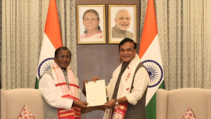हिमंता बिस्वा सरमा ने असम गवर्नर को इस्तीफा सौंपा, शपथ ग्रहण में पीएम उपस्थित हो सकते