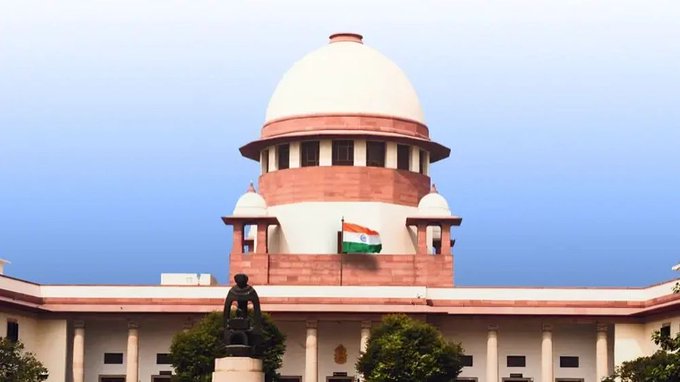 सुप्रीम कोर्ट: सहमति से वयस्कों का स्वैच्छिक सेक्स वर्क गैरकानूनी नहीं, पुलिस नहीं कर सकती परेशान