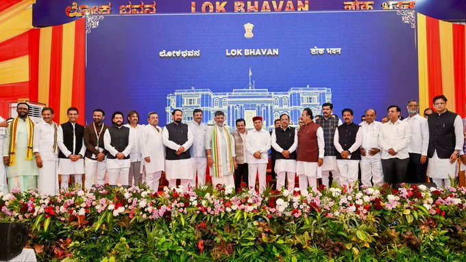 डीके शिवकुमार मंत्रिमंडल विस्तार में 19 नए मंत्री शामिल, एक भी महिला को नहीं मिली जगह