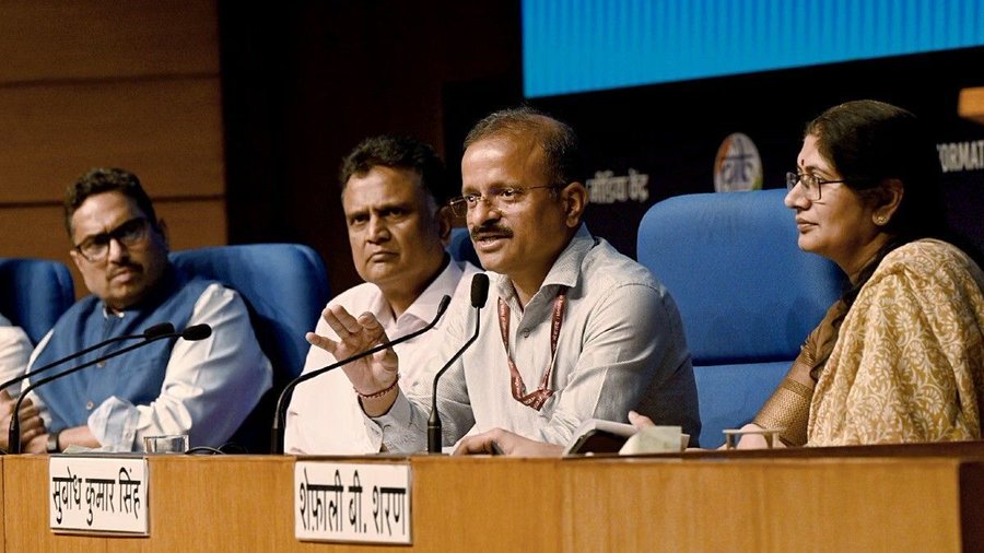 NTA प्रमुख बोले, NEET-UG 2026 में पेपर लीक नहीं हुआ, केवल कुछ सवाल बाहर आए