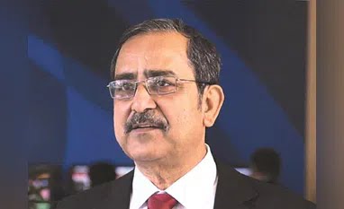 कृषि से अतिरिक्त श्रम को अन्य क्षेत्रों में स्थानांतरित करना जरूरी: अशोक लाहिड़ी