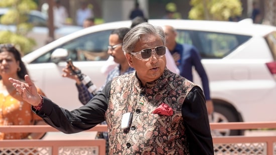 थरूर के मोदी संबंधी बयान पर कांग्रेस का हमला, सांसद बोले- मेरे शब्दों को राजनीतिक रंग दिया गया