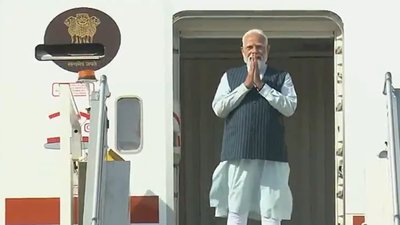 प्रधानमंत्री मोदी पांच देशों के दौरे पर UAE के लिए रवाना हुए