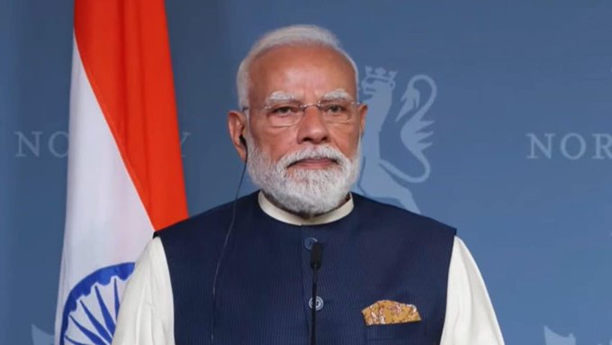 पीएम मोदी को नॉर्वे के सर्वोच्च सम्मान &lsquo;ग्रैंड क्रॉस ऑफ रॉयल नॉर्वेजियन ऑर्डर&rsquo; से सम्मानित किया गया