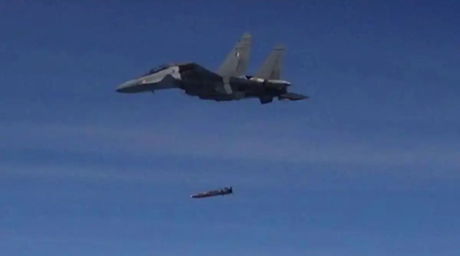 DRDO और IAF ने Su-30MKI से RudraM-II मिसाइल का सफल परीक्षण किया