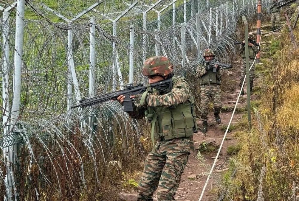 पाकिस्तान ने एलओसी पर किया संघर्षविराम उल्लंघन, कुपवाड़ा में भारतीय सेना की कड़ी जवाबी कार्रवाई